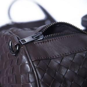 Sac de voyage en cuir vintage sur mesure grande capacité Weekender sac à main de nuit pour les affaires et les loisirs - Product Image 5