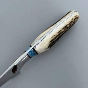 Cuchillo Skinner Hecho a Mano de Acero con Alto Contenido de Carbono con Mango de Cuerno de Ciervo y Hoja de Acero con Alto Contenido de Carbono para Supervivencia al Aire Libre, Campamento y Pesca - Product Image 2