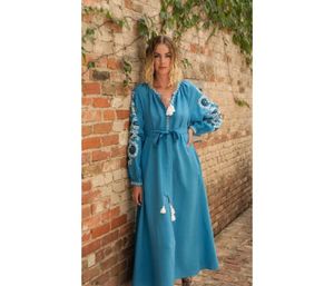 Robe de soirée longue à manches longues et col en v de haute qualité - Product Image 1