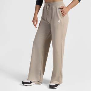 Pantalon de sport taille haute Comfort Max respirant en molleton beige à jambe large pour l'automne - Product Image 3