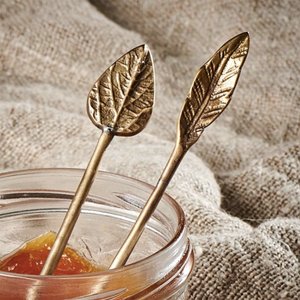 Cuillère en métal la plus vendue avec poignée en forme de feuilles gaufrées Meilleur prix Vaisselle Crème glacée au café - Product Image 4