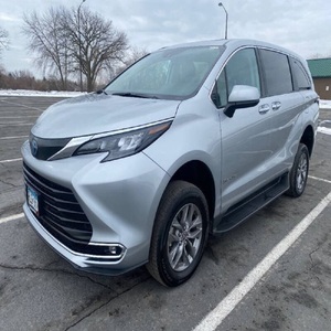 PERFECT PRICE FOR 2024 Toyota Sienna XLE 7-<b>Passenger</b> - Product Image 1
