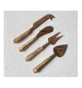 Herramienta de tabla para cortar queso de madera, mango de ratán tejido, esparcidor de queso de madera, rebanador decorativo, juego de cubiertos con mango de ratán - Product Image 2