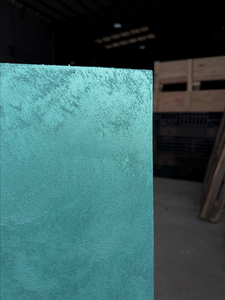 Panel Decorativo Metálico Dorado Moderno, Impermeable e Ignífugo, con Acabado Artístico Moteado para Diseño de Interiores Comerciales - Product Image 5