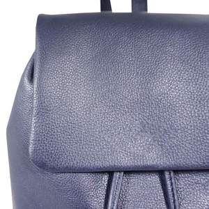 Exclusive Top Quality <b>Navy</b> Full Grain Leather Flap-over <b>Backpack</b> Vintage Style Top Indian Supplier Manufacturer - Product Image 4