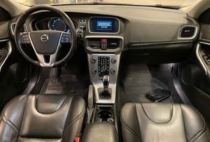 Giá rẻ sử dụng volvos V40 xuyên quốc gia D4 Hướng dẫn sử dụng, 190hp, mô hình 2023 100% hoàn hảo làm việc, - Product Image 5