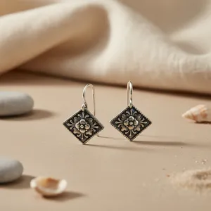 Boucles d'oreilles pendantes florales en argent 925 plaqué or 18 carats pour femmes, clous pendantes avec diamant pour mariage et bijoux de fête - Product Image 1
