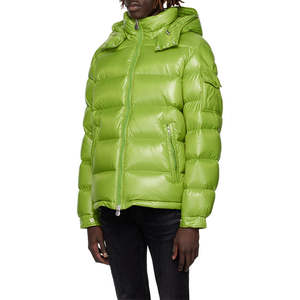 Chaqueta acolchada de burbujas acolchada con capucha para hombre de alta calidad con diseño de logotipo personalizado para exteriores de invierno de peso pesado - Product Image 4