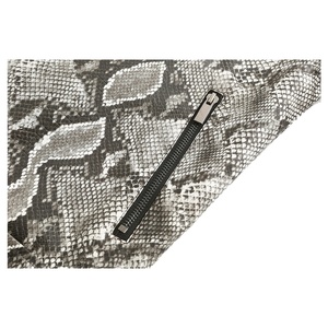 Vestes d'hiver matelassées pour femmes à prix abordable, logo personnalisé, tricotées, imperméables, écologiques, respirantes, fabriquées au Pakistan - Product Image 6