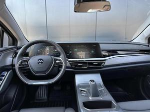 SUV 2024 con Volante a la Izquierda, Automático, Motor de Doble Tracción, Asientos de Cuero, Neumáticos R21, 7 Plazas, Techo Panorámico - Product Image 2