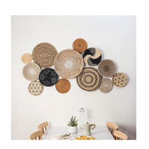 Assiettes murales tissées à la main lot de 13 décorations murales élégantes pour le salon et la chambre à coucher - Product Image 1