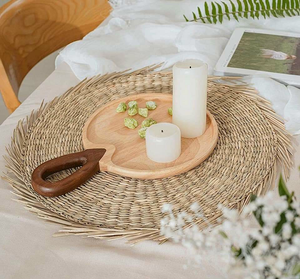 Napperon rond tissé à la main en jonc de mer de style classique de couleur naturelle - Product Image 2