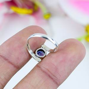 Nueva llegada 925 anillo solitario de plata esterlina Ajuste de bisel fino Natura Iolite cabujón corte piedra preciosa Unisex para bodas - Product Image 3