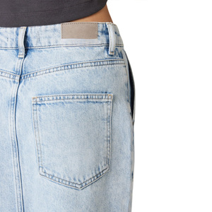 Jupe en jean décontractée taille haute pour femme, effet usé, respirante, lavable, motif uni, longueur midi, style Y2K, automne, fournisseur OEM ODM - Product Image 2