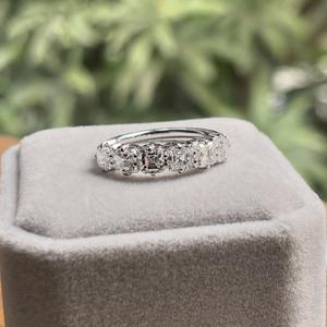 แหวนหมั้นเพชร14K สีขาวทอง14K สำหรับปลูกในห้องทดลองโดยใช้ VS1ปลอม6ชิ้นแหวนแต่งงาน3มม. VS1ไข่มุก CVD สำหรับงานปาร์ตี้ - Product Image 1