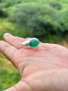 แหวนหินสีเขียวทำด้วยมือ925เครื่องประดับเงินสเตอร์ลิงแหวนพลอย unisex แบบมินิมอลที่ไม่ซ้ำใครของขวัญที่สมบูรณ์แบบสำหรับเธอหรือเขา - Product Image 6