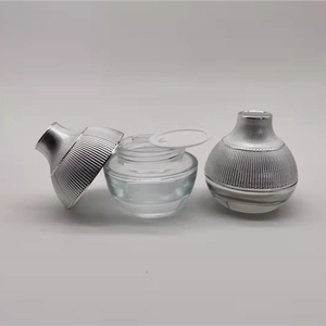 ชุดขวดผลิตภัณฑ์ดูแลผิวแบบครบวงจร - เก็บผลิตภัณฑ์บำรุงผิวครบชุดในบรรจุภัณฑ์แก้วพรีเมียม - Product Image 4