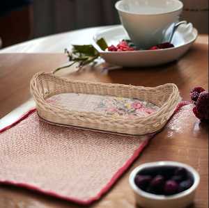 Plateau en osier fabriqué du milieu du siècle pour la maison hôtel et restaurant plateaux rectangulaires en rotin de bambou respectueux de l'environnement décor de service alimentaire - Product Image 1