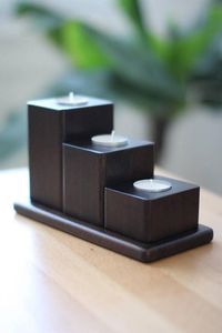 Pot à bougie unique Bougeoir en bois élégant de qualité supérieure avec base réglable pour espaces minimalistes Décoration intérieure - Product Image 4