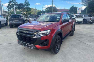 Isuzu D-Max 1.9 TD DL40 4WD Euro IV (s/s) 2024 Usado, 4 Puertas, Volante a la Izquierda, Asientos de Cuero, Cámara Trasera, Pantalla Táctil, 5 Plazas, Xenón - Product Image 6