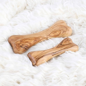 Os à mâcher pour chien en bois d'olivier fait à la main, antibactérien, écologique, fabriqué au Tennessee, par ArtisRaw - Product Image 2