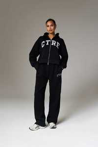 Haute demande personnalisé noir femmes recadrée fermeture éclair à capuche anti-rides et respirant sweats à capuche pour femme entraînement sweat à capuche zippé - Product Image 3