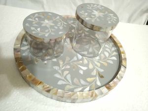 Boîte à bonbons avec couvercle en bois incrusté, parfait pour la décoration de la maison moderne en acrylique, collection de cadeaux arabes pour l'Aïd en provenance d'Inde - Product Image 5