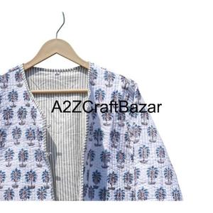 Abrigo estilo kimono acolchado de algodón estampado a mano indio con botones, transpirable, floral, para mujer, para todas las estaciones, informal. - Product Image 2