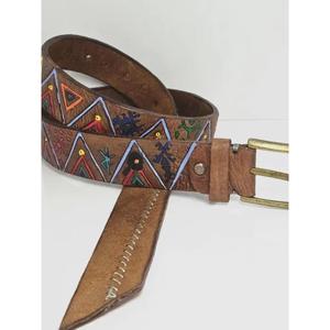 Cuir marocain de qualité supérieure, fabriqué à la main, en cuir de vache véritable, artisanat traditionnel, matériau naturel durable pour sacs, chaussures, ceintures - Product Image 1