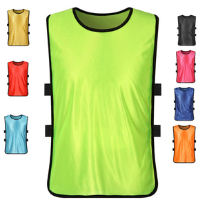 Bavoirs d'entraînement d'équipe pour le football jeunes mesh scrimmage pinnies gilet de gymnastique respirant pour la pratique du maillot de football - Product Image 1