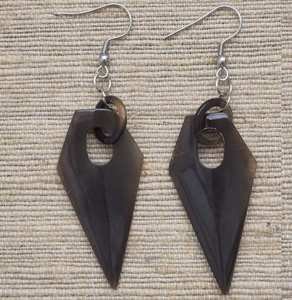 Boucles d'oreilles vintage fabriquées à la main en corne de buffle africaine de qualité supérieure pour femmes d'Inde - Product Image 3