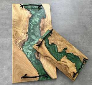 Plateaux de service en bois et résine avec poignée en métal Fabriqué avec du bois d'acacia écologique et de la résine alimentaire - Product Image 2