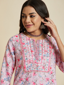 Ensemble pantalon et kurta ethnique indien élégant pour femme en rayonne, à épaules dénudées et manches longues, prix bas, vente en gros d'usine en vrac - Product Image 5
