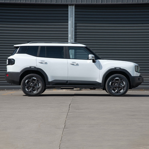 Vagoneta Compacta 4x4 Todoterreno 2024, 1.5T, 184 HP, L4, Transmisión Automática, Autonomía NEDC de 401-500 km, Batería de 110 kWh, Asientos de Cuero - Product Image 4