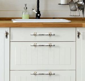 Poignée de tiroir en marbre poli de style nautique, écologique et de luxe, en matériau organique, taille personnalisable, design européen artisanal - Product Image 6