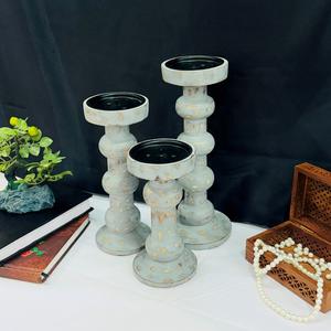 Portavelas de madera para velas de Pilar Portavelas de granja negro para decoración de chimenea Juego de 3 - Product Image 5