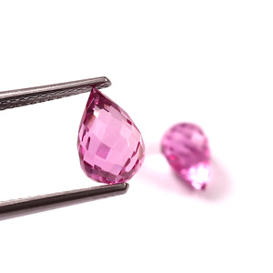 Saphir rose de laboratoire 4x6mm, taille goutte d'eau, facetté, calibré, pierre précieuse en vrac certifiée, fournisseur en gros pour la fabrication de bijoux - Product Image 2