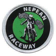 Patchs d'étiquettes tissées découpées au laser de couleur personnalisée en gros pour sacs à vêtements et chaussures-Matériau en polyester Taille et forme personnalisées - Product Image 4