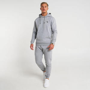 Sweat à capuche gris clair pour homme-Vêtements de sport de qualité supérieure avec coupe décontractée, parfait pour l'entraînement et les tenues décontractées - Product Image 2