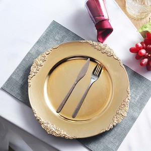 Plaques de chargeur assiettes réutilisables vente en gros or plastique Antique nouveau motif européen rétro pour assiette de mariage plat rond vente en gros - Product Image 3
