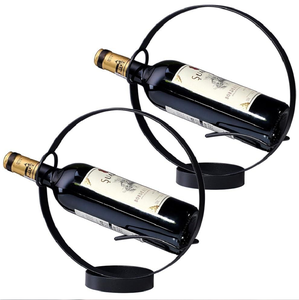 Porte-vin mural en métal doré à 5 niveaux. Bar à domicile élégant et peu encombrant. Disponible à prix de gros. - Product Image 3