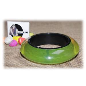 Brazalete de moda de resina con forma de círculo verde Premium para mujer Estilo tradicional con diseño brillante - Product Image 1