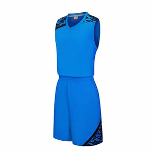 Uniforme de basket-ball sur mesure pour hommes, vêtements de sport unis à bas prix, taille XS avec technique d'impression par sublimation - Product Image 3