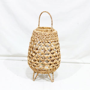 Farol Ecológico Tejido de Jacinto de Agua Natural de Artex Dong Thap para Decoración Navideña y de Pascua - Product Image 2