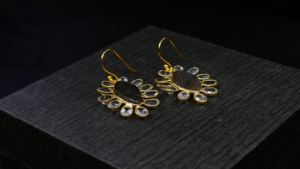 Party Wear Bijoux en argent sterling 925 plaqué or Labradorite Topaze bleue Gemstone Women Wear Earring - Product Image 4