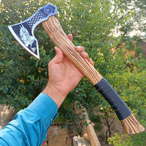 Hacha Vikinga Hecha a Mano de Acero con Alto Contenido de Carbono, Funda de Cuero de Grado Industrial, Mango de Madera Natural, 1 Año de Garantía, para Camping - Product Image 5