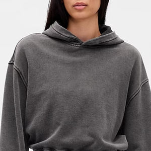 Sudadera con Capucha para Mujer a Precio de Fábrica para Compradores al por Mayor, con Tela de Alta Calidad a Precio Económico, Diseño de Logotipo Personalizado, Ajuste Holgado para Mayor Comodidad - Product Image 2