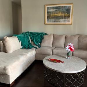 Table basse ronde en marbre avec base décorative en métal Table centrale de salon moderne élégante pour la décoration intérieure de l'Inde - Product Image 4