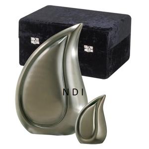 โกศบรรจุอัฐิแบบยุโรป ชุบนิกเกิล พร้อมสติกเกอร์ลายใบไม้ สำหรับบรรจุอัฐิผู้ใหญ่ ใช้สำหรับงานศพและตกแต่ง - Product Image 2