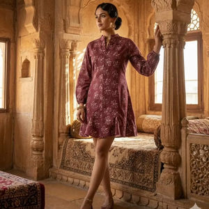 Robe tunique midi imprimée numérique bordeaux, col mandarin, en coton, pour femme, style ethnique bohème, artisanat indien, lavable, naturelle - Product Image 1